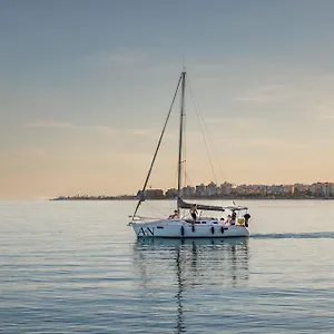 A&n Azucena Torre Del Mar